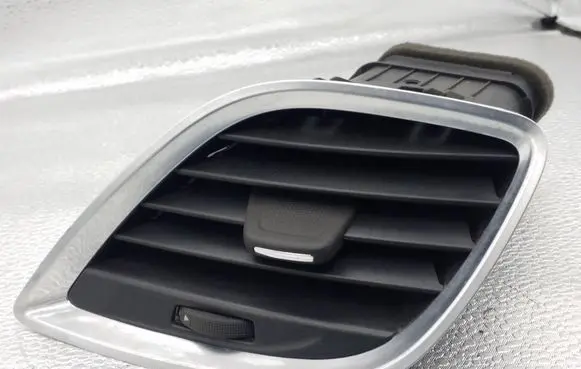Buick Encore I Dashboard side air vent grill/cover trim 95316016 95245317 95245319