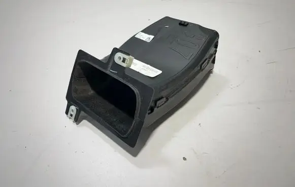 BMW X7 G07 Air intake duct part 7454029