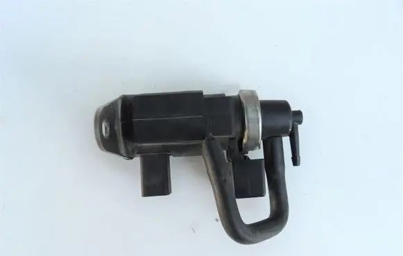 Audi A8 S8 D3 4E Turbo solenoid valve 057906630A 50065900