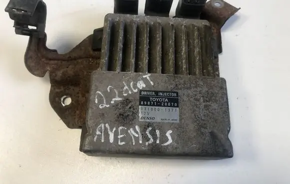 Toyota Avensis T250 Fuel injection control unit/module 8987120070
