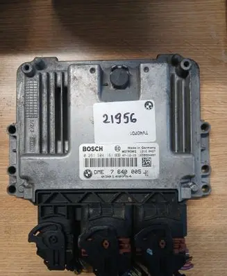 Mini One - Cooper Coupe R56 Engine control unit/module 0261S04161 7640005
