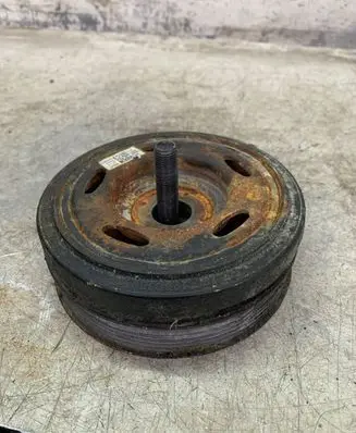 Nissan Qashqai J12 Crankshaft pulley