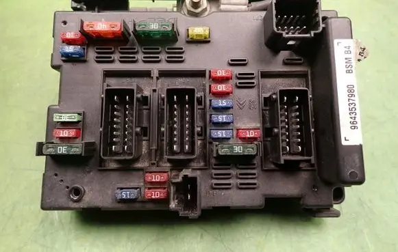 Peugeot 307 BSM Control unit 9643537980B4