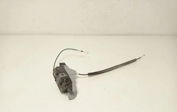 Opel Crossland X Front door lock 16943704