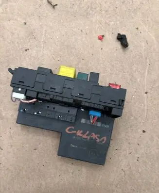 Mercedes-Benz Vito Viano W638 Fuse box set 0195455632 304587