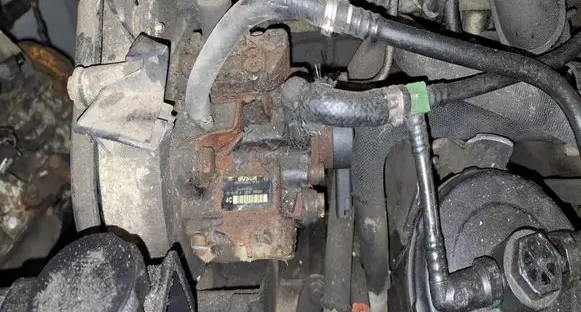 Citroen Xsara Picasso Fuel injection high pressure pump 0445010162