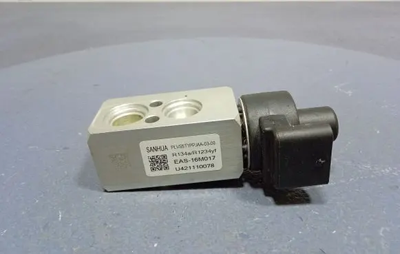 KIA Niro Coolant level relay EAS-16M017