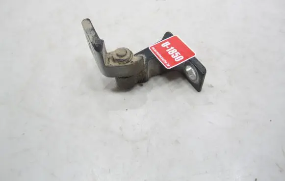 Volkswagen PASSAT B8 Front door upper hinge 8X0831404E A046574