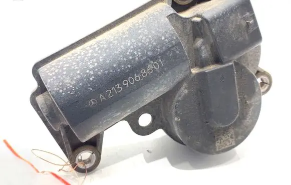 Mercedes-Benz GLE W167 Engine shut-off valve A2139068601