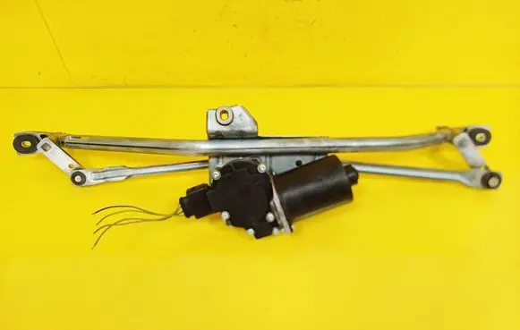 Audi A6 S6 C5 4B Front wiper linkage and motor 8D1955326B