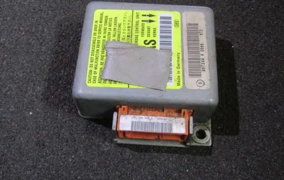 Mitsubishi Carisma Airbag control unit/module mr158433 0285001127