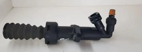 Peugeot 3008 I Clutch slave cylinder 9684276480