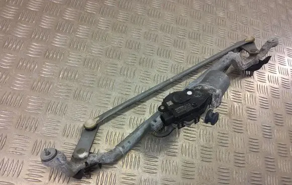 Toyota Highlander XU70 Front wiper linkage and motor 851100E120 AX1594000342
