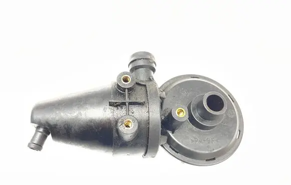 BMW 3 E36 Breather/breather pipe/hose 1703484