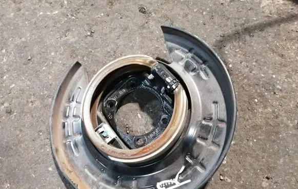 Hyundai Sonata LF Rear brake disc plate dust cover 51756C1250