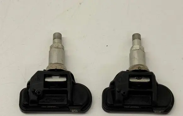 Mercedes-Benz GLK (X204) Tire pressure sensor CCAJ13LP0300T2 2546AGG4 A0009050030