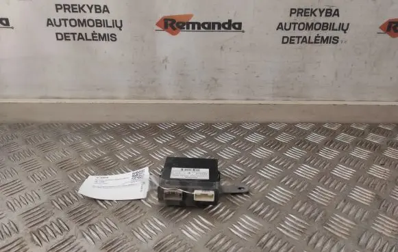 Lexus RX 450H Hand brake control module 8905048010