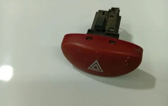Peugeot 206 Hazard light switch 
