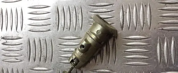 Volkswagen PASSAT B6 Front door lock (next to the handle) 3c0837167