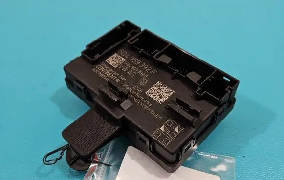 Skoda Octavia Mk3 (5E) Central body control module 5Q4959392F IMPRK1455433