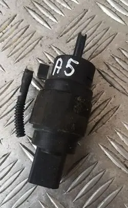 Audi A5 8T 8F Windscreen/windshield washer pump 8k5955647
