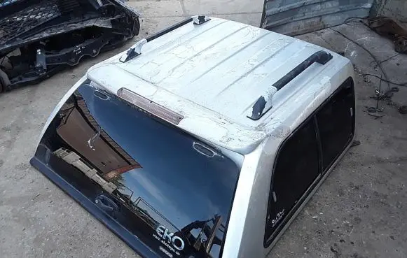 Nissan Navara Tailgate/trunk/boot lid