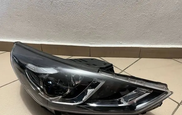 Hyundai i30 Headlight/headlamp 92102G4510