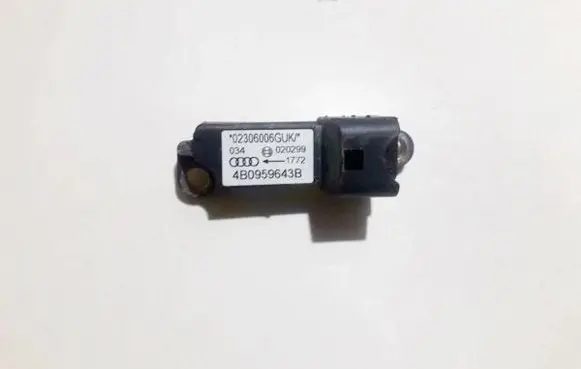 Audi A6 S6 C5 4B Airbag deployment crash/impact sensor 4b0959643b 020299