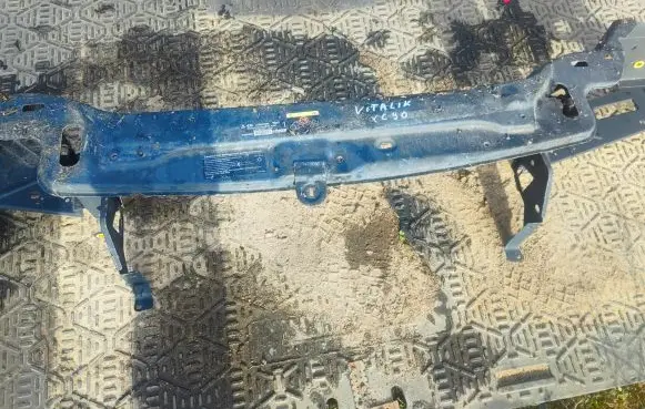 Volvo XC90 Top upper radiator support slam panel 30748023