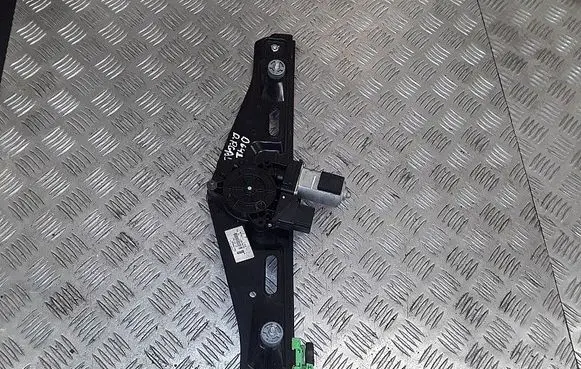 Renault Sandero II Rear door window regulator with motor 13262410