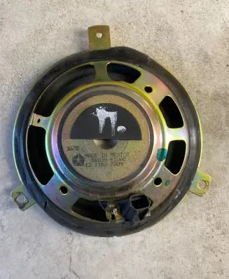 Jeep Cherokee III KJ Front door speaker 56039610AC