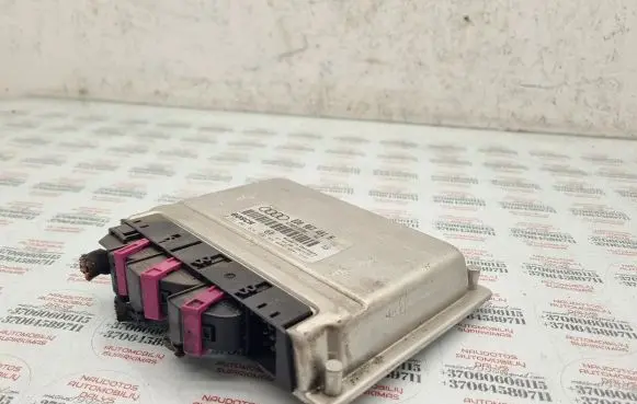 Audi A4 S4 B5 8D Engine control unit/module 8D0907401H