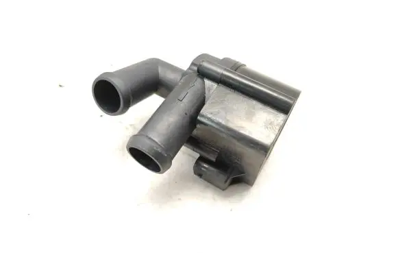 Volvo XC40 Electric auxiliary coolant/water pump 32222110 8888759988
