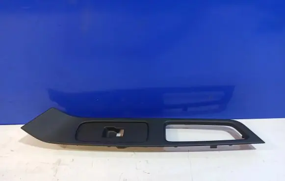 Volvo S60 Front door card panel trim 9123969