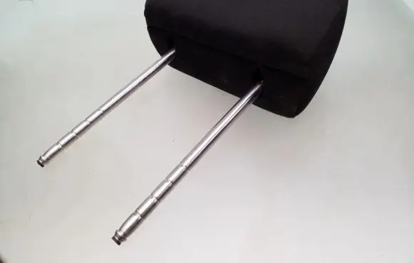 Volkswagen Bora Front seat headrest 