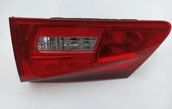 Lexus IS 220D-250-350 Tailgate rear/tail lights