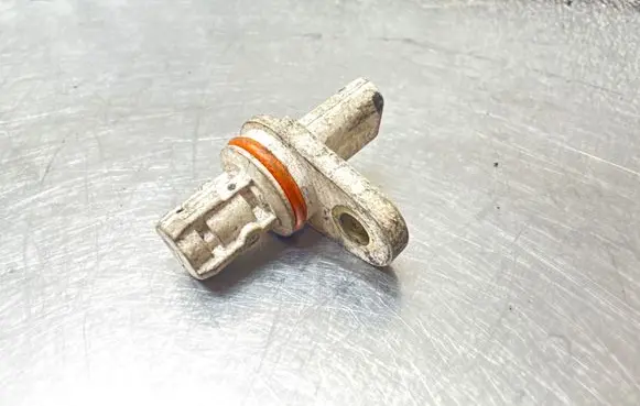 Opel Corsa C Camshaft position sensor 55566932