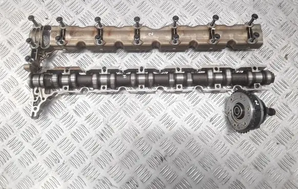 BMW 1 E82 E88 Camshaft 751874604 754044203 754034805