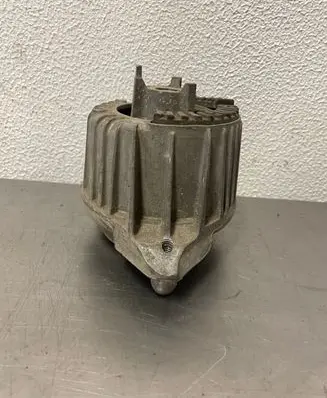 Mercedes-Benz E W212 Engine mount bracket A2122406317