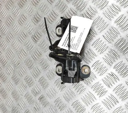 Chrysler Pacifica Rear door hinge set 5103344AA 5103345AA