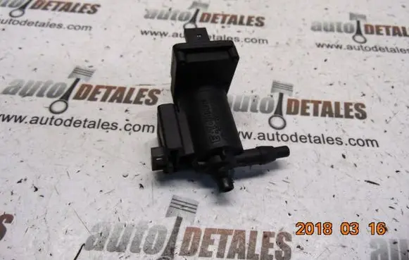 Mercedes-Benz C AMG W203 Vacuum valve A2038000179