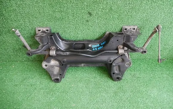 Peugeot 2008 II Front subframe