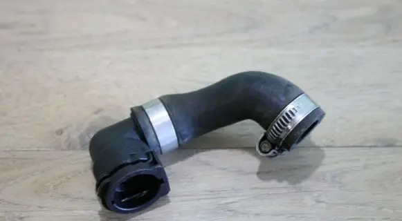 BMW 1 E81 E87 Engine coolant pipe/hose 7792622