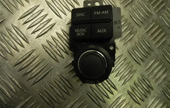 Nissan Navara D40 Other switches/knobs/shifts 283955X00B T3891