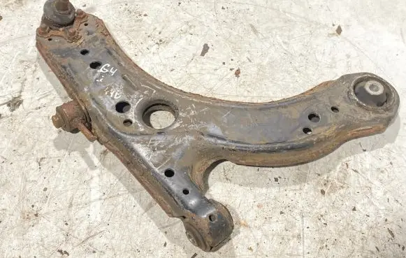 Volkswagen Golf IV Front lower control arm/wishbone