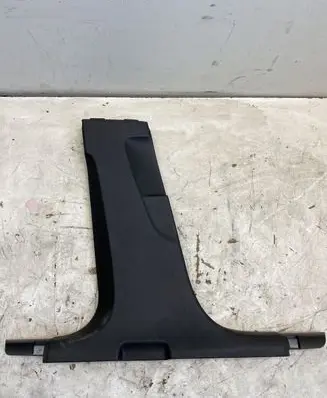 Audi Q2 - (B) pillar trim (bottom) 81A867239
