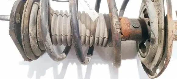 Toyota Avensis T270 Front coil spring