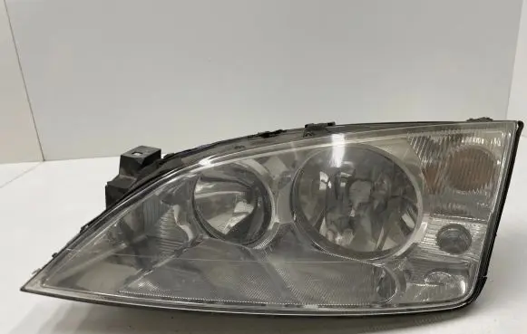 Ford Mondeo Mk III Headlight/headlamp 1S7113006AM 0301174201