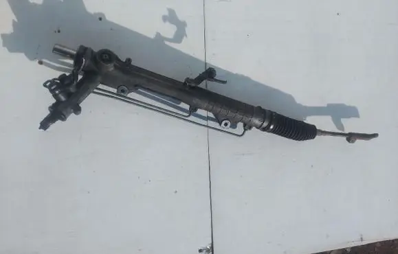 BMW 1 E81 E87 Steering rack 6763807