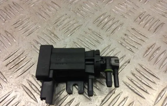 Peugeot RCZ Turbo solenoid valve 9674084680